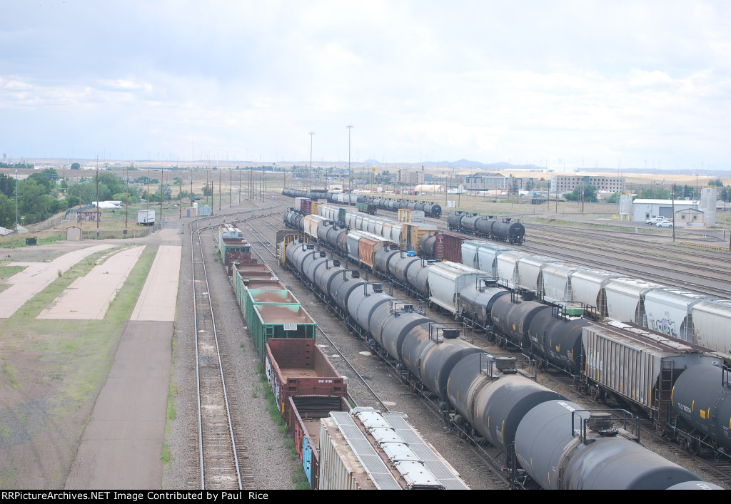 Cheyenne UP Yard Looking West